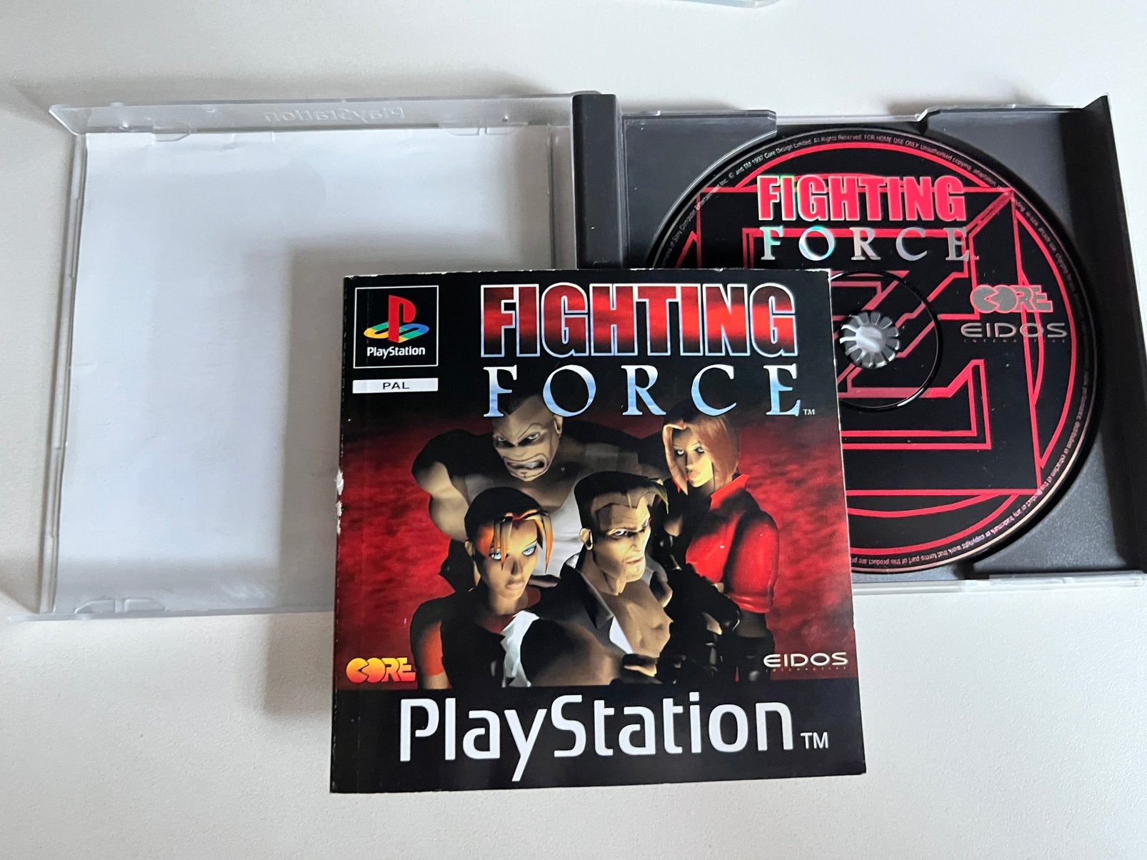 Fighting Force PlayStation 1 PS1 - Goede staat, compleet, Spelcomputers en Games, Games | Sony PlayStation 1, S, Vechten, P, 2 spelers