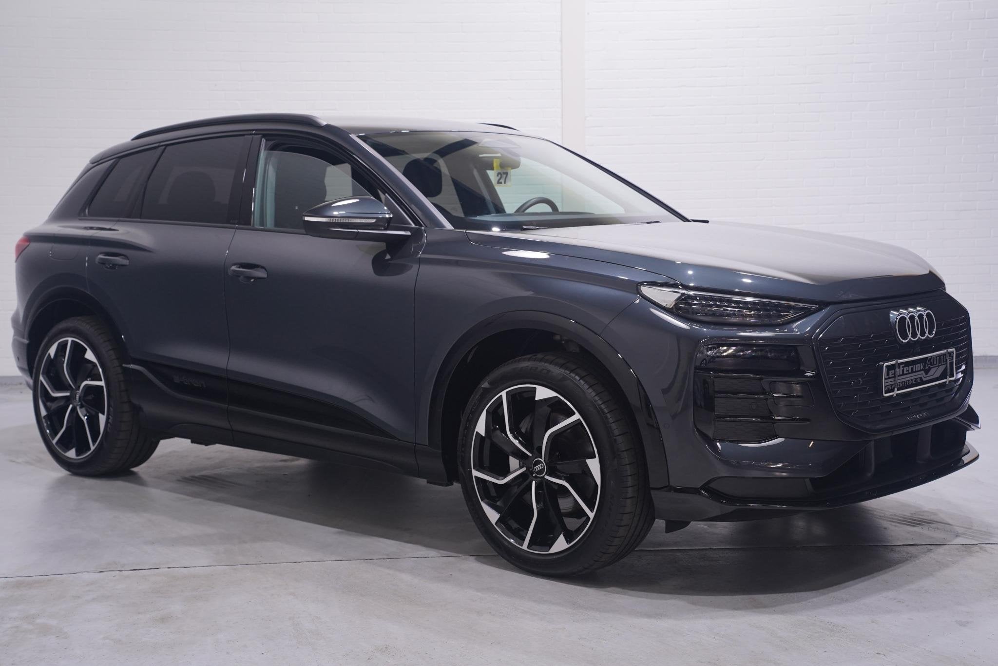 Audi Q6 e-tron Advanced 83 kWh SOH 97% Camera 360 Led Matrix, Auto's, Gebruikt, 2100 kg, Origineel Nederlands, Verwarmde buitenspiegels