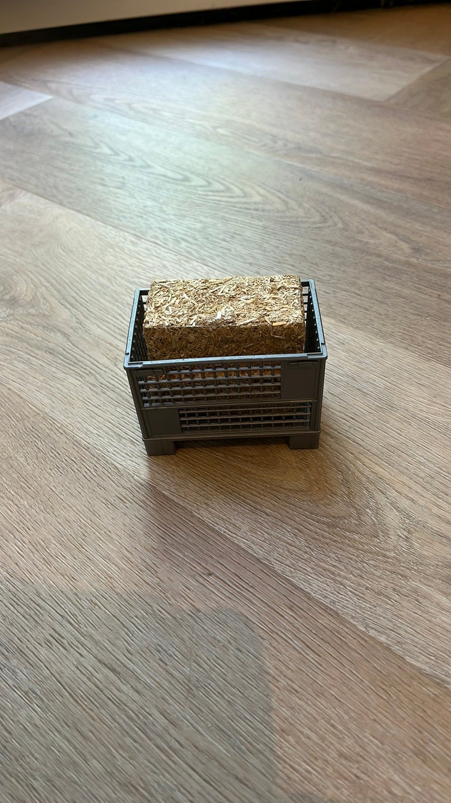 Bruder voerruif met 2x strobaal, Ophalen of Verzenden, Zo goed als nieuw, Beeldje of Figuurtje