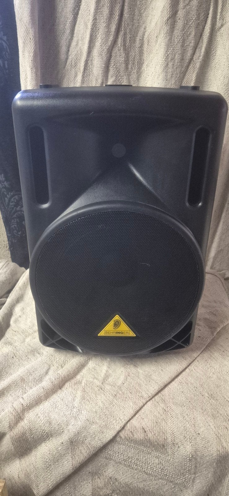 Behringer speaker (defect), Muziek en Instrumenten, Ophalen, Gebruikt, Minder dan 500 watt