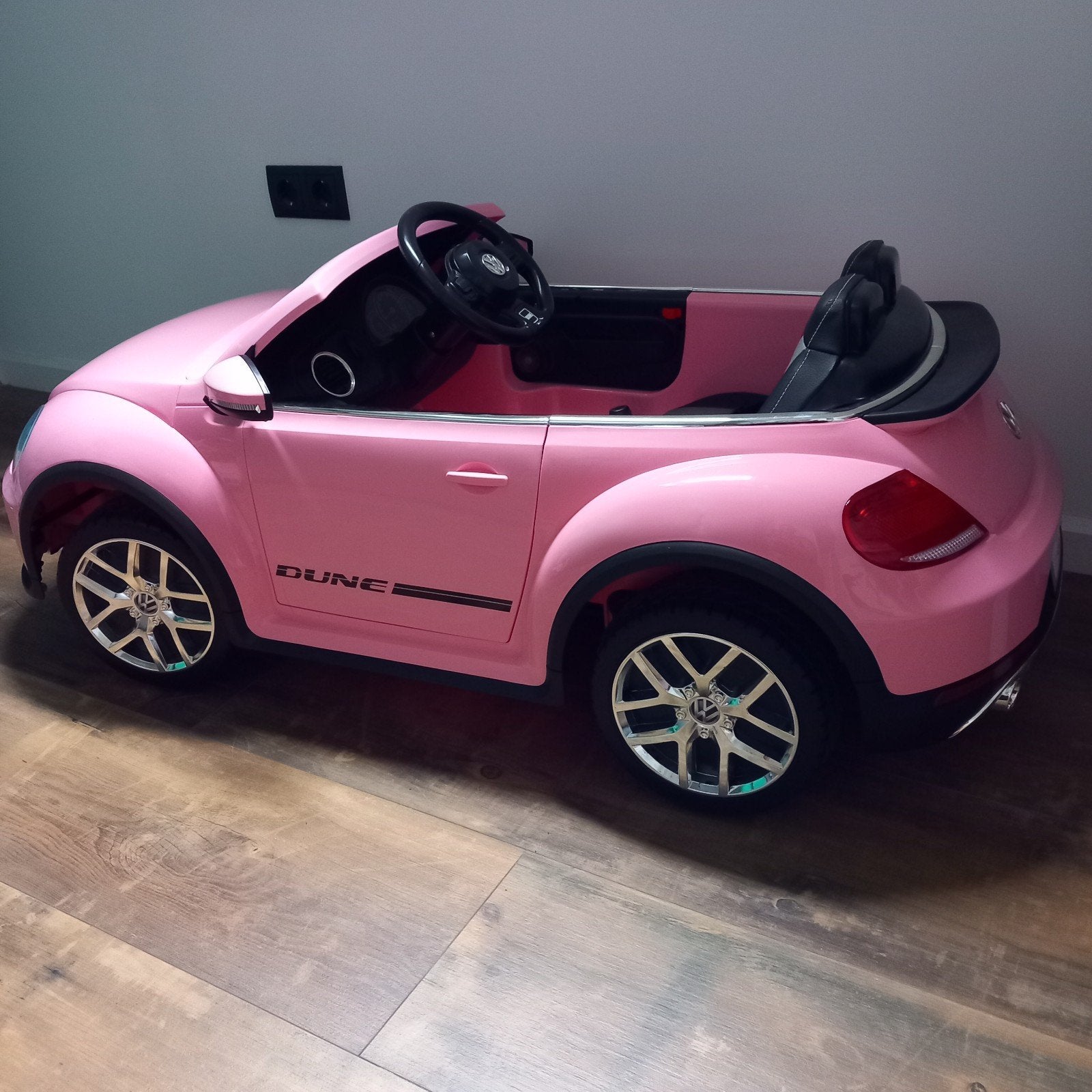 Volkswagen Beetle roze, Zo goed als nieuw