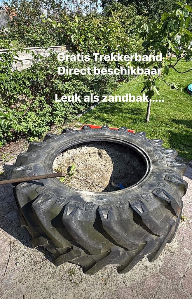 Gratis zandbak Trekkerband, Ophalen, Zo goed als nieuw