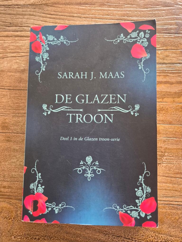 De Glazen Troon - Sarah J. Maas (Deel 1), Boeken, Fantasy, Ophalen of Verzenden, Zo goed als nieuw, Sarah J. Maas