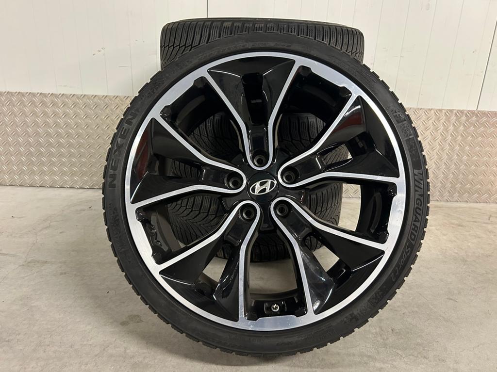 Originele Hyundai I30N I30 N 19inch velgen Nexen winter TPMS, Auto-onderdelen, Banden en Velgen, Gebruikt, Banden en Velgen, Winterbanden