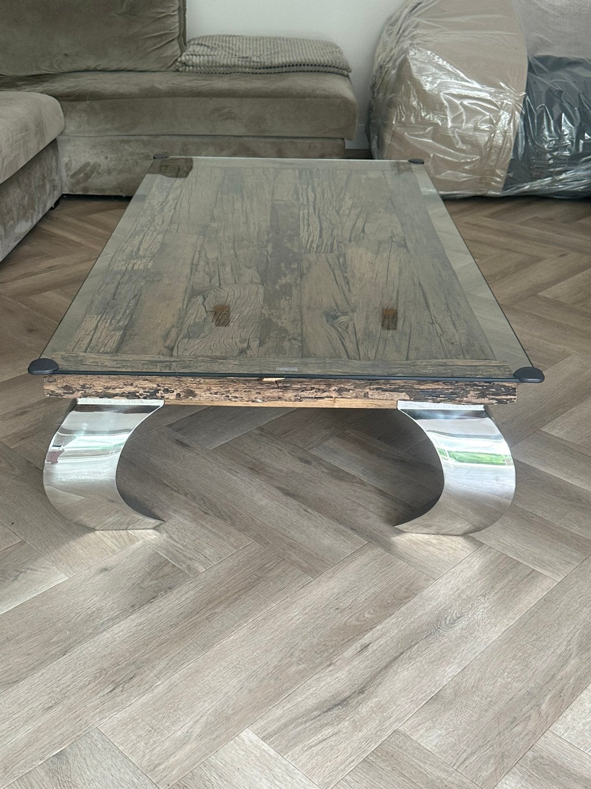 Robuuste salontafel, Huis en Inrichting, Tafels | Salontafels, Ophalen, 50 tot 100 cm, Zo goed als nieuw, Minder dan 50 cm
