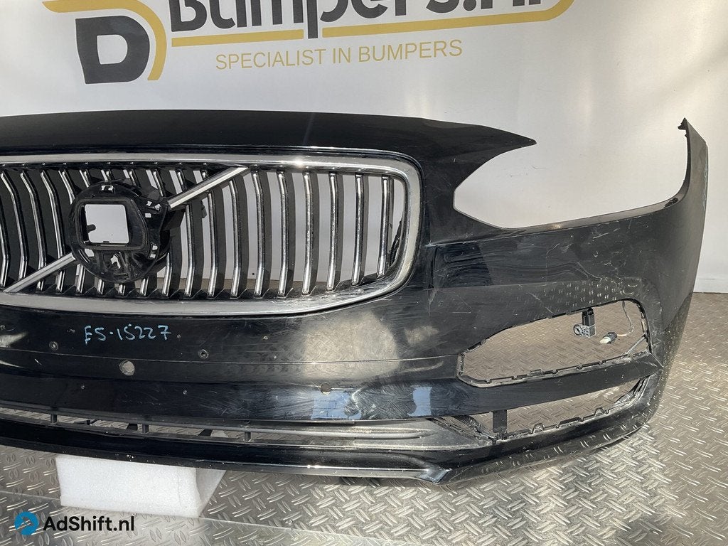Bumper Volvo V90 S90 II 16-20 pdc +Grill 31383226 Voorbumper, Bumper