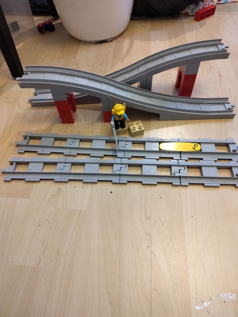 Lego Duplo Treinbrug en Rails Set 10872, Ophalen, Overige thema's, Zo goed als nieuw, Compleet
