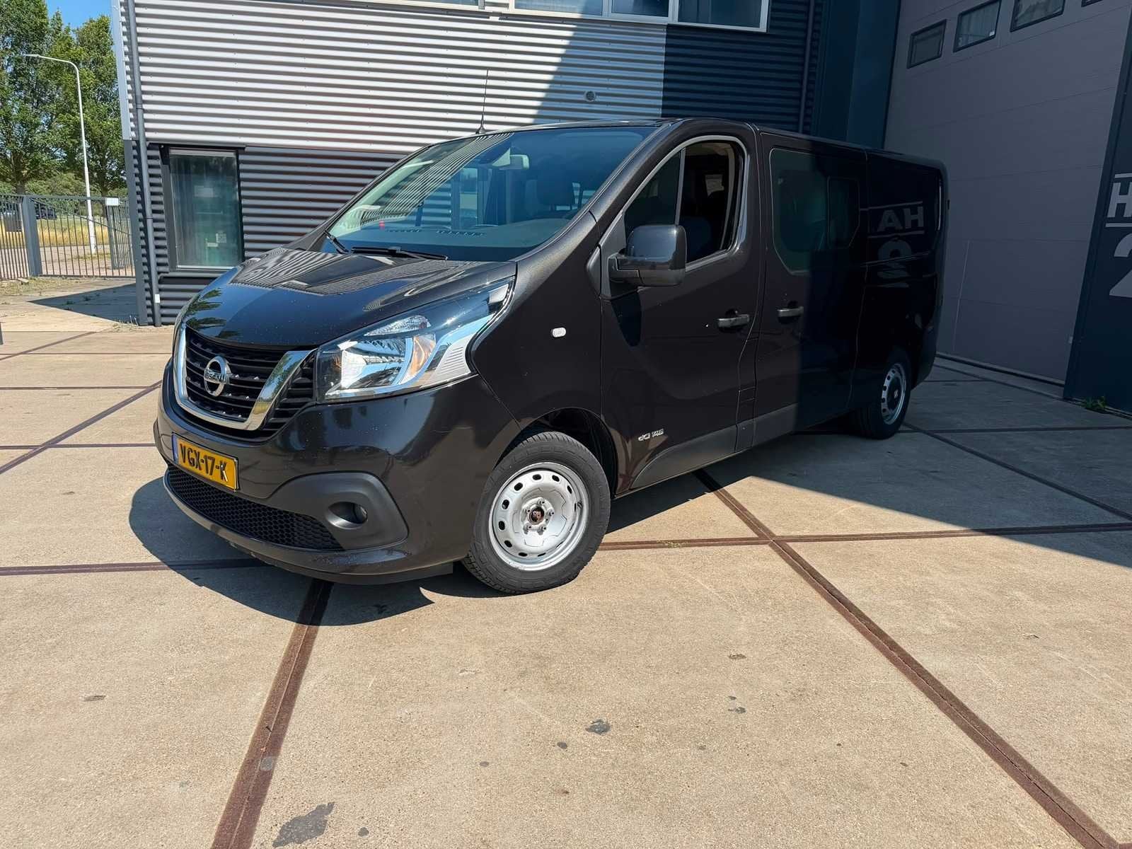 Nissan - NV300 - 2.0 dCi L2H1 AcDCCo - Bedrijfswagen, Auto's, 145 pk, Gebruikt, Euro 6, 4 cilinders