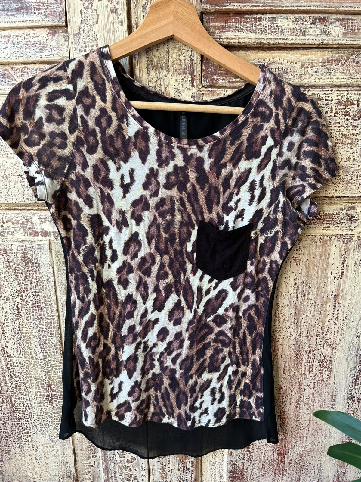 Karen Millen top maat 8 / 36 panterprint, Bruin, Ophalen of Verzenden, Zo goed als nieuw, Korte mouw