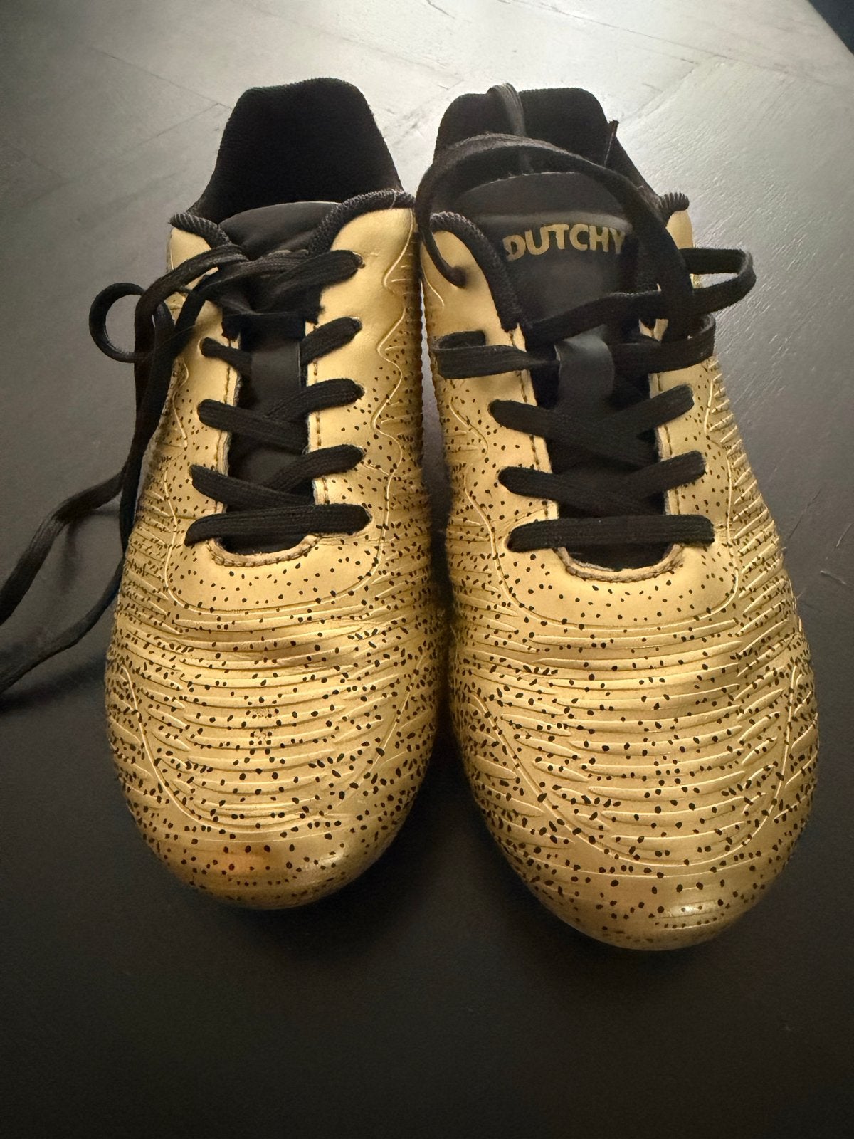 Gouden voetbalschoenen maat 34, Ophalen, Gebruikt, Maat XS of kleiner, Schoenen