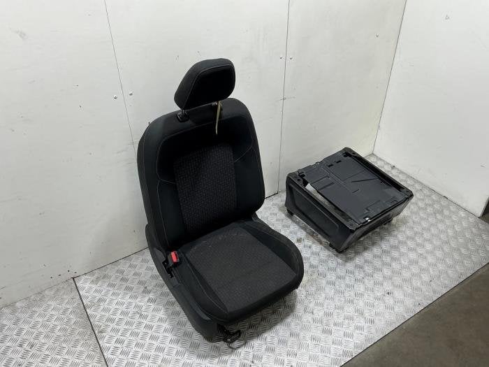 Stoel links van een Ford Transit Custom (Transit Custom 24-), 12 maanden garantie, Gebruikt, -, -
