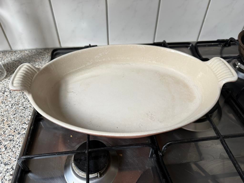 Le Creuset ovenschaal 32cm, Huis en Inrichting, Keuken | Potten en Pannen, Gebruikt, Overige typen, Ophalen of Verzenden, Gietijzer