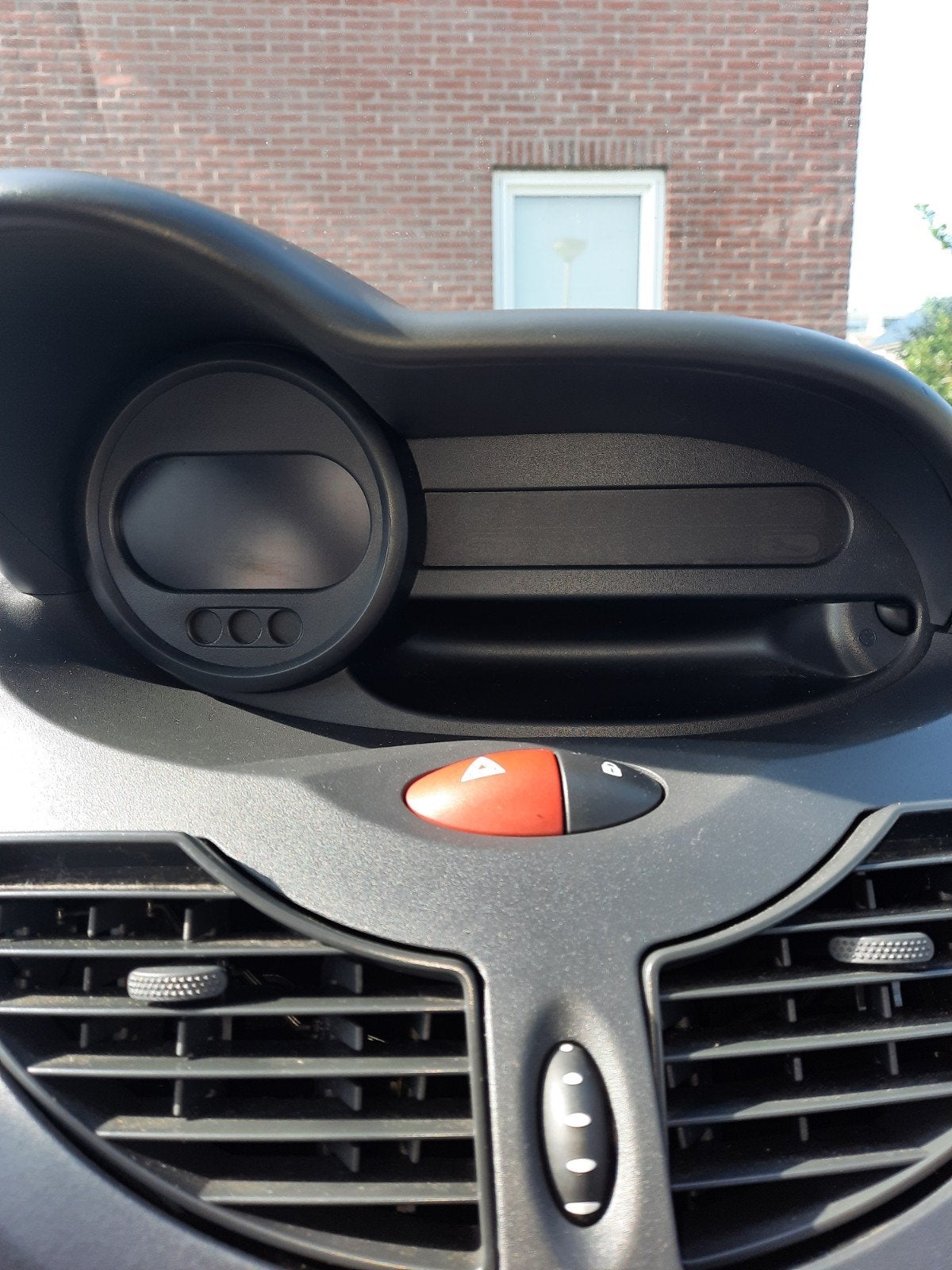 Op zoek naar een km teller renault twingo 2 1.2 2010, Ophalen of Verzenden, Renault