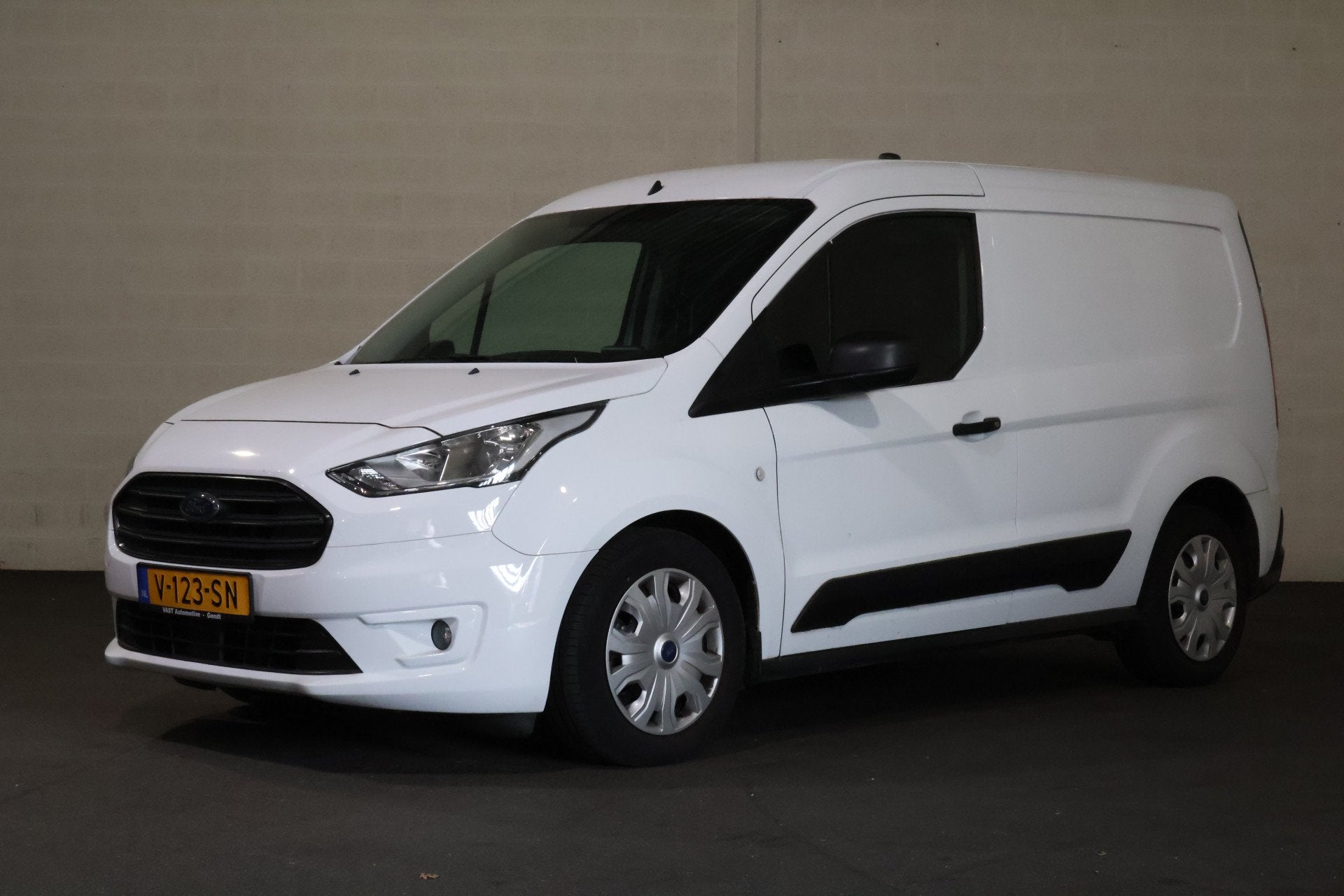 Ford Transit Connect 1.5 EcoBlue L1 Trend Airco Trekhaak Cam, 101 pk, Gebruikt, Euro 6, 4 cilinders