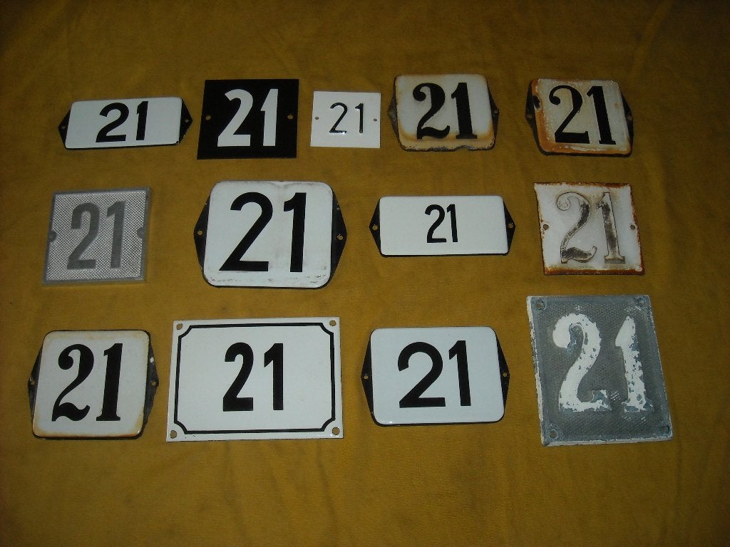 oud emaille huisnummer 21 ook 22 23 24 25 26 27 28 29 30 31, Ophalen of Verzenden