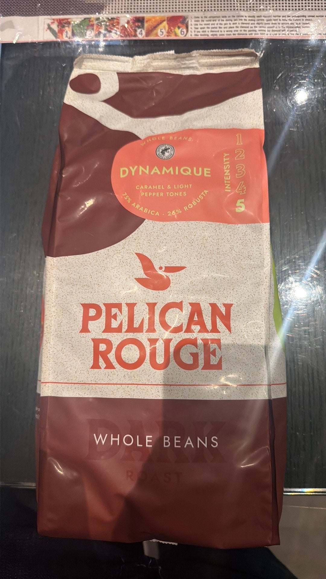 Koffiebonen pelican rouge, Ophalen