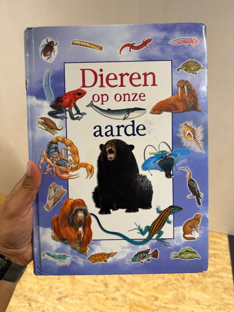 Dieren op onze aarde, Ophalen of Verzenden, Gelezen, Overige diersoorten