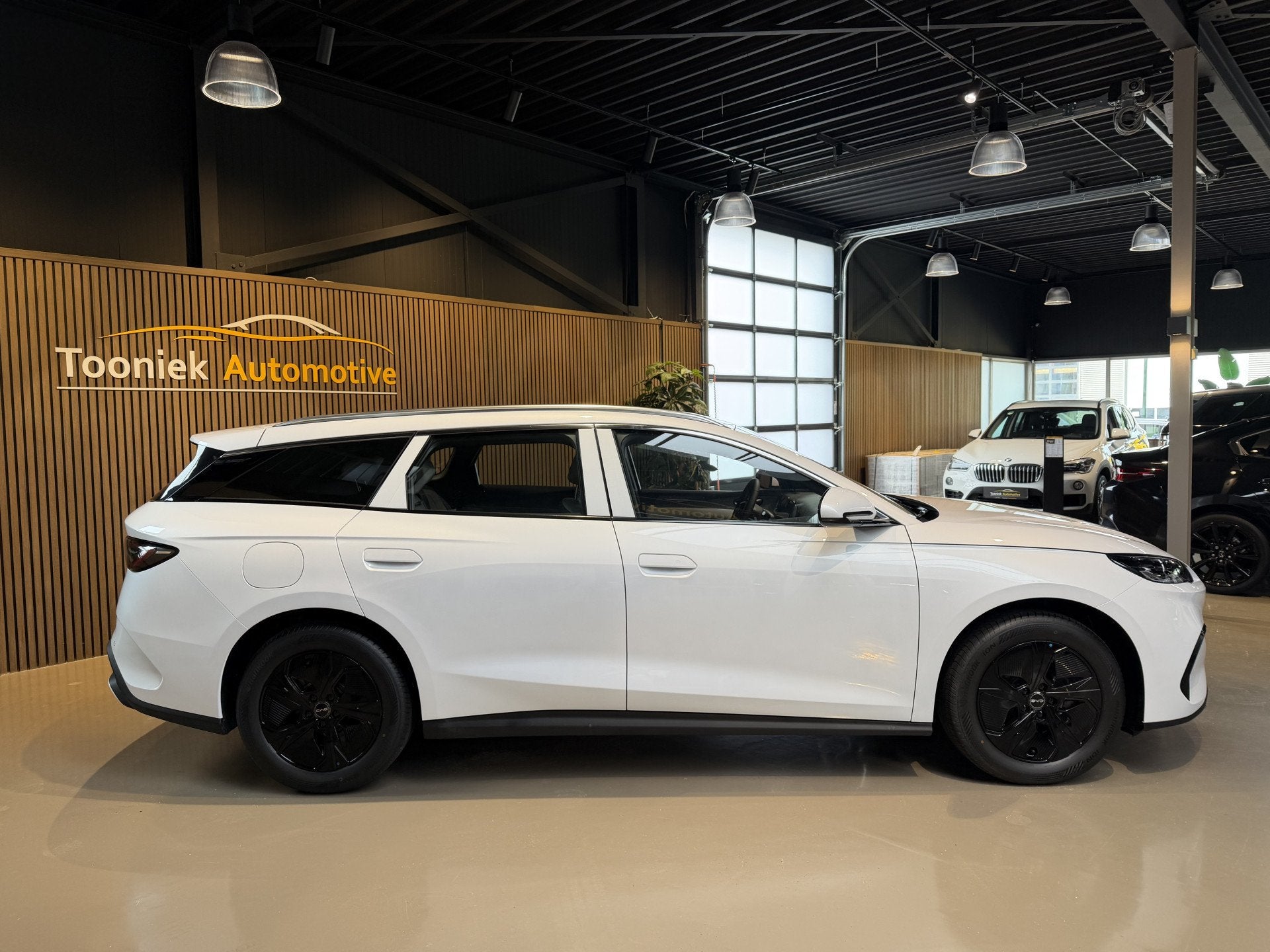BYD SEAL 6 Touring 1.5 DM-i PHEV | Boost | Leder | Camera |, Auto's, Huisgarantie, Met garantie (alle), Wit, Seal