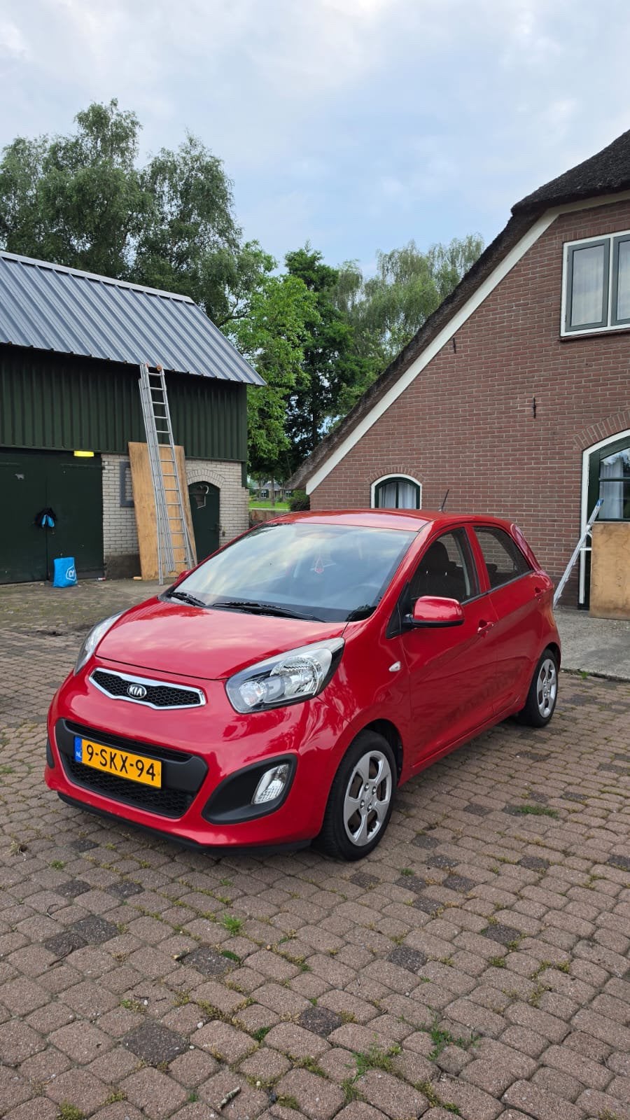Sportieve Kia Picanto 1.2 Cvvt 5-DRS 2013 Rood + airco, Auto's, Voorwielaandrijving, 4 cilinders, 400 kg, 23 km/l