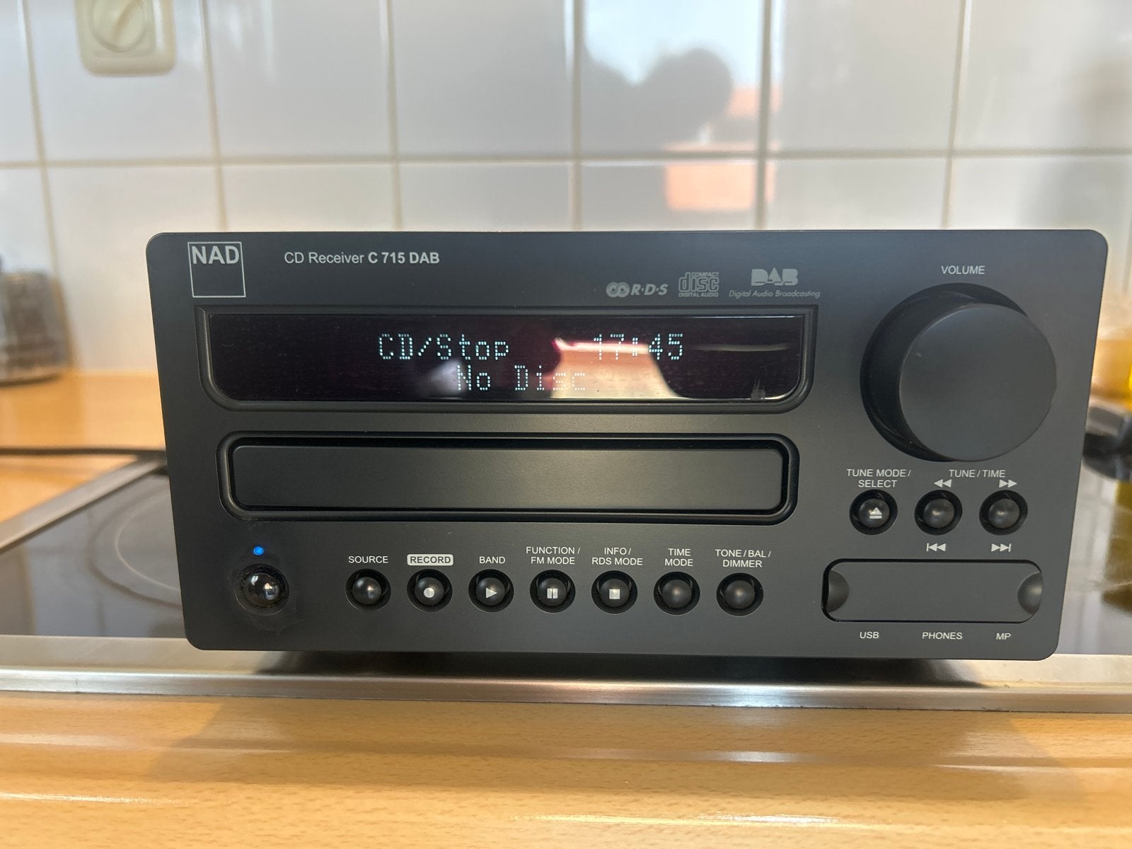NAD C 715 DAB CD Receiver met afstandsbediening, Audio, Tv en Foto, Overige merken, Ophalen of Verzenden, Zo goed als nieuw, Microset