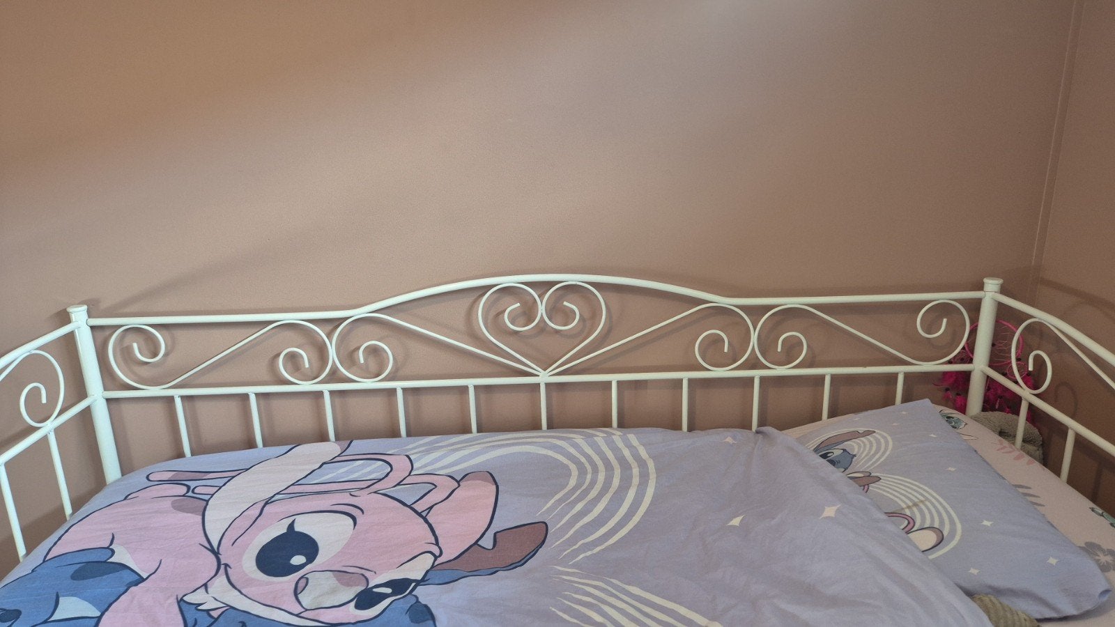 Eenpersoonsbed wit metaal - sierlijk design