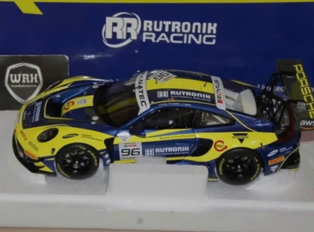 1:18 PORSCHE 911 GT3R #96 RUTRONIK SPA 2023 Minichamps WRH, Hobby en Vrije tijd, Modelauto's | 1:18, Verzenden, Zo goed als nieuw