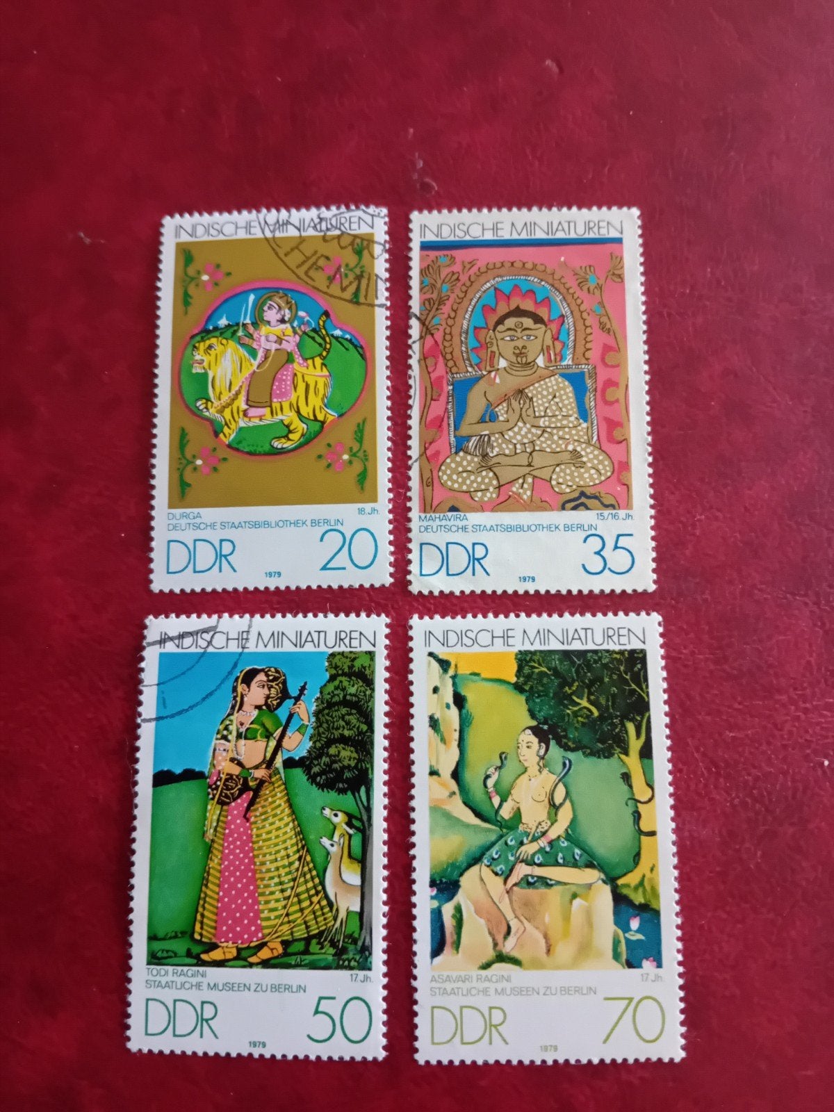DDR Indiase Miniaturen Postzegels - 4 stuks uit 1979, Ophalen of Verzenden, DDR, Gestempeld