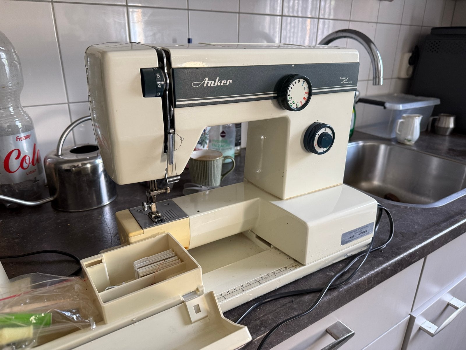 Anker 220 Naaimachine - Werkt goed!, Ophalen of Verzenden, Gebruikt, Naaimachine, Overige merken