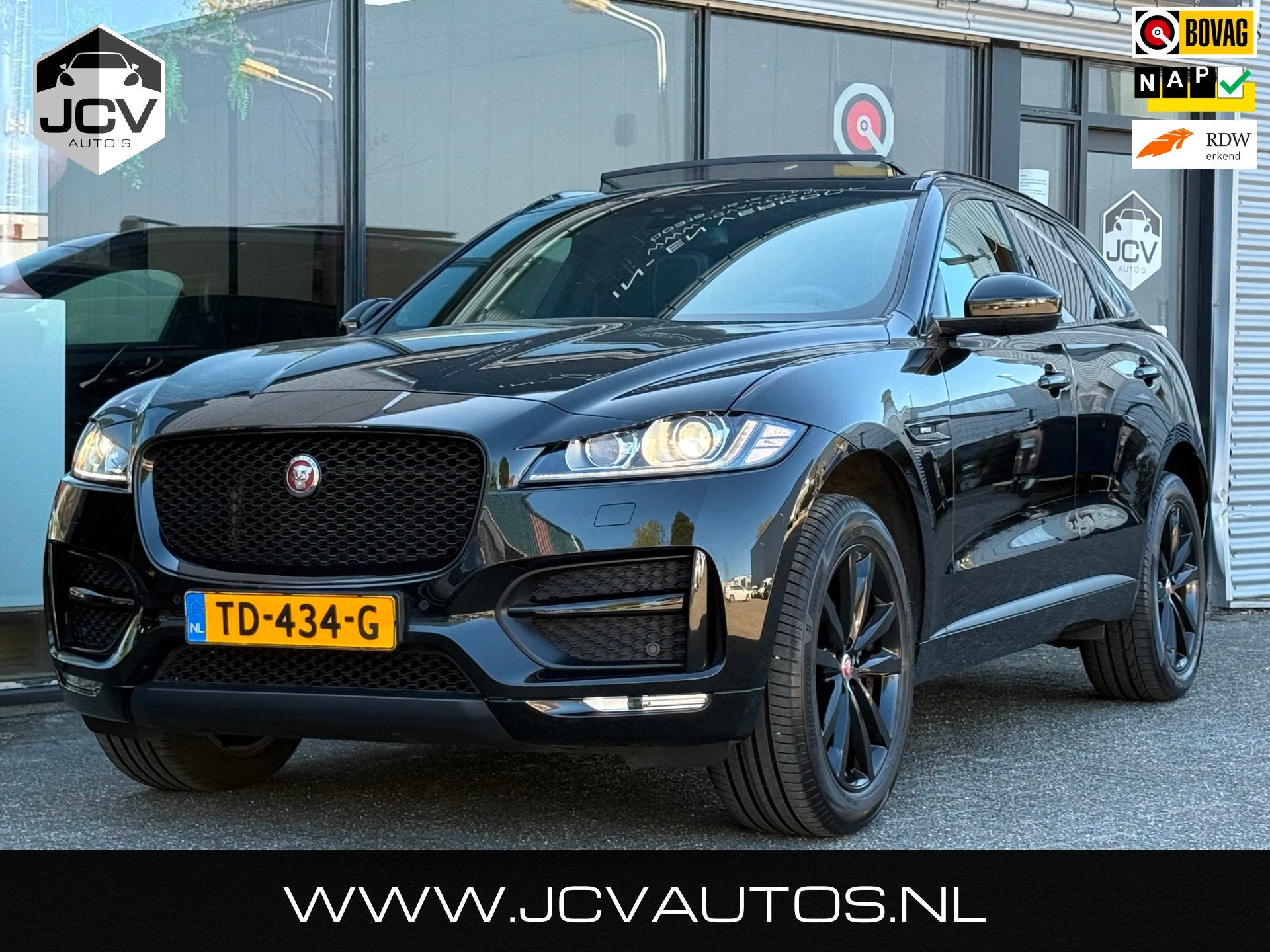 Jaguar F-PACE 2.0 Portfolio AWD 20d R-sport/PANO/CAMERA/LEE, Gebruikt, Euro 6, 4 cilinders, Zwart