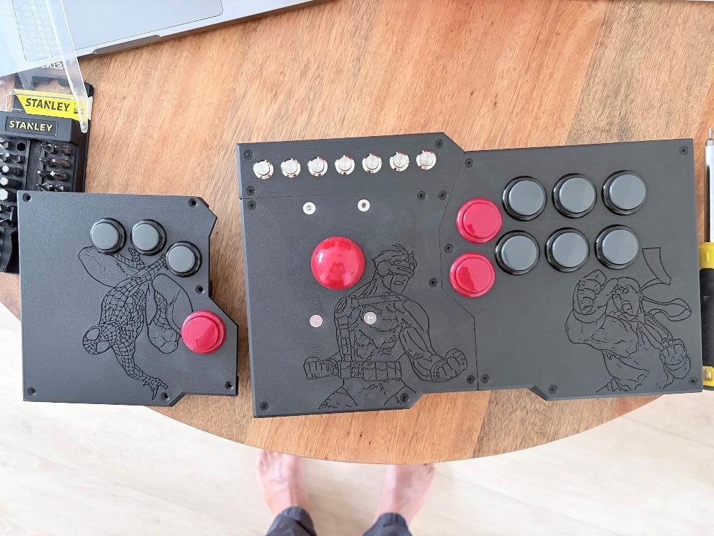 Hybrid fightstick + Hitbox PS5, XBOX PC. Sanwa arcade, Ophalen, Zo goed als nieuw, Controller