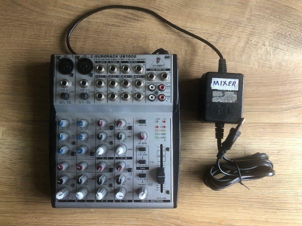 BEHRINGER mixer  Eurorack UB 1002 UB1002 mengpaneel, Ophalen of Verzenden, Gebruikt, 5 tot 10 kanalen, Microfooningang
