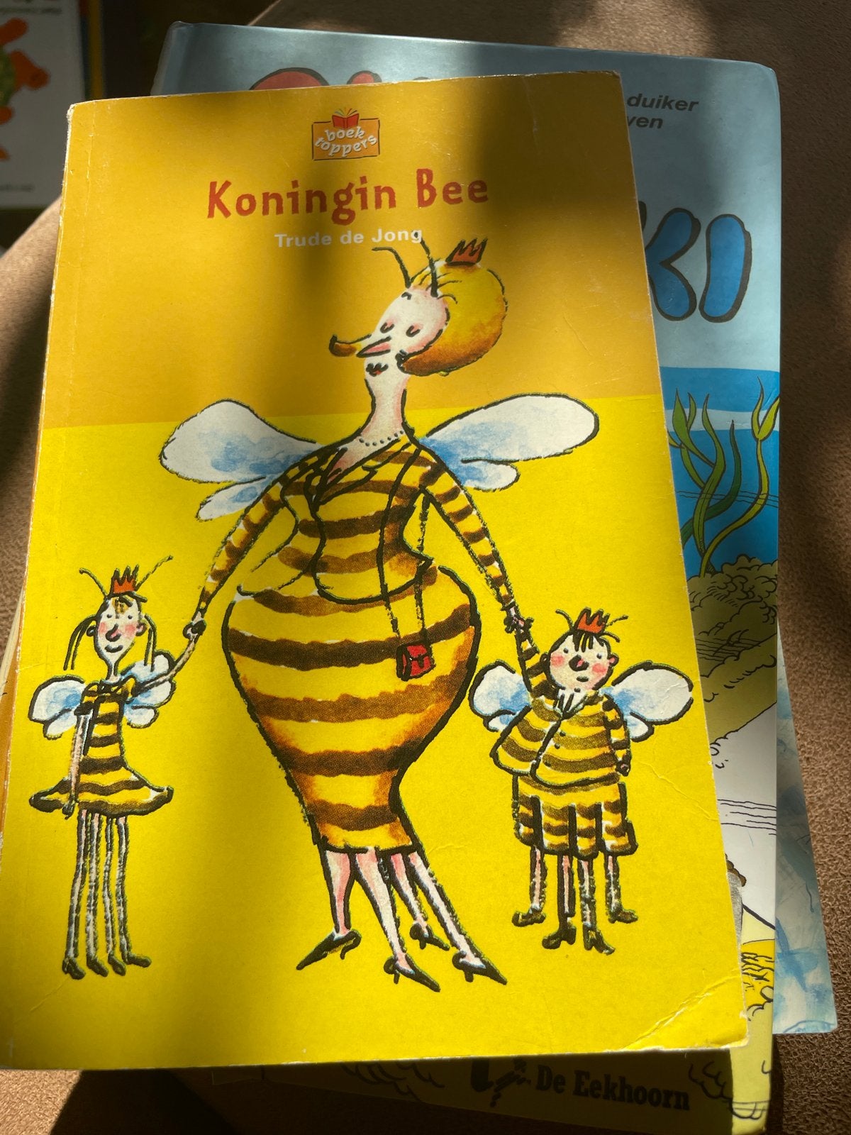 Koningin Bee - Trude de Jong (Boektoppers), Boeken, Ophalen, Gelezen, Fictie algemeen