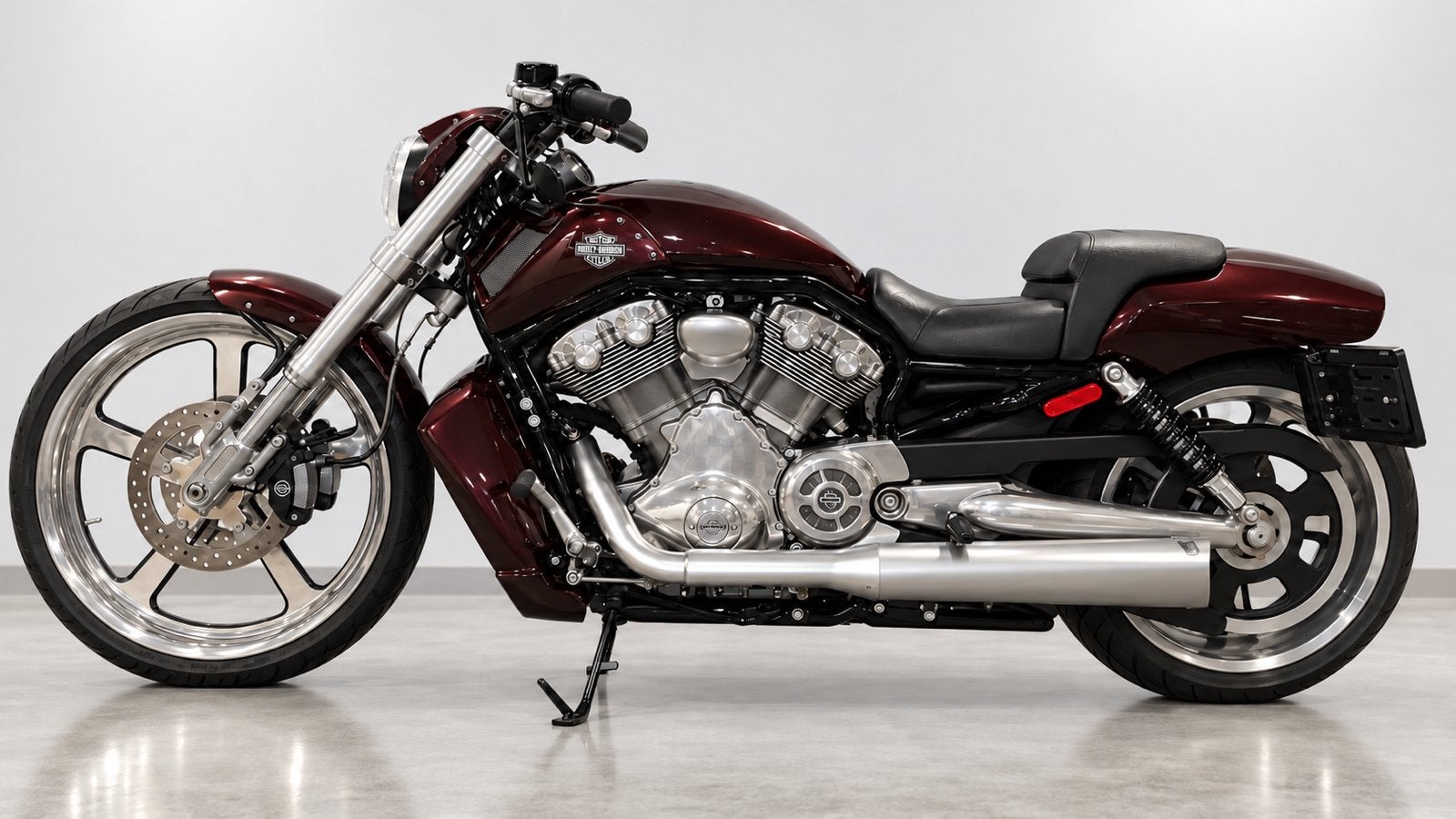 Harley Davidson VRSC-F Muscle 1250cc - Custom Build, Motoren, 2 cilinders, Sportuitlaat, Chopper, Gebruikt