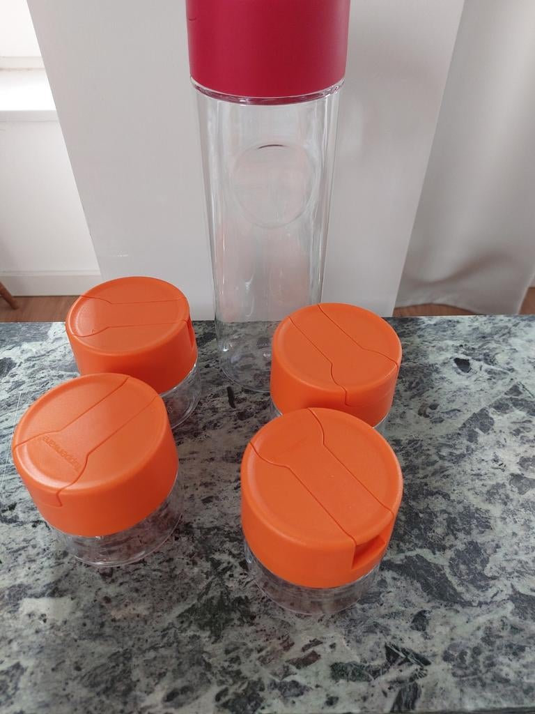 Tupperware kruidenstrooiers hagelslagstrooier schenkflesje, Huis en Inrichting, Keuken | Tupperware, Ophalen, Nieuw, Overige typen