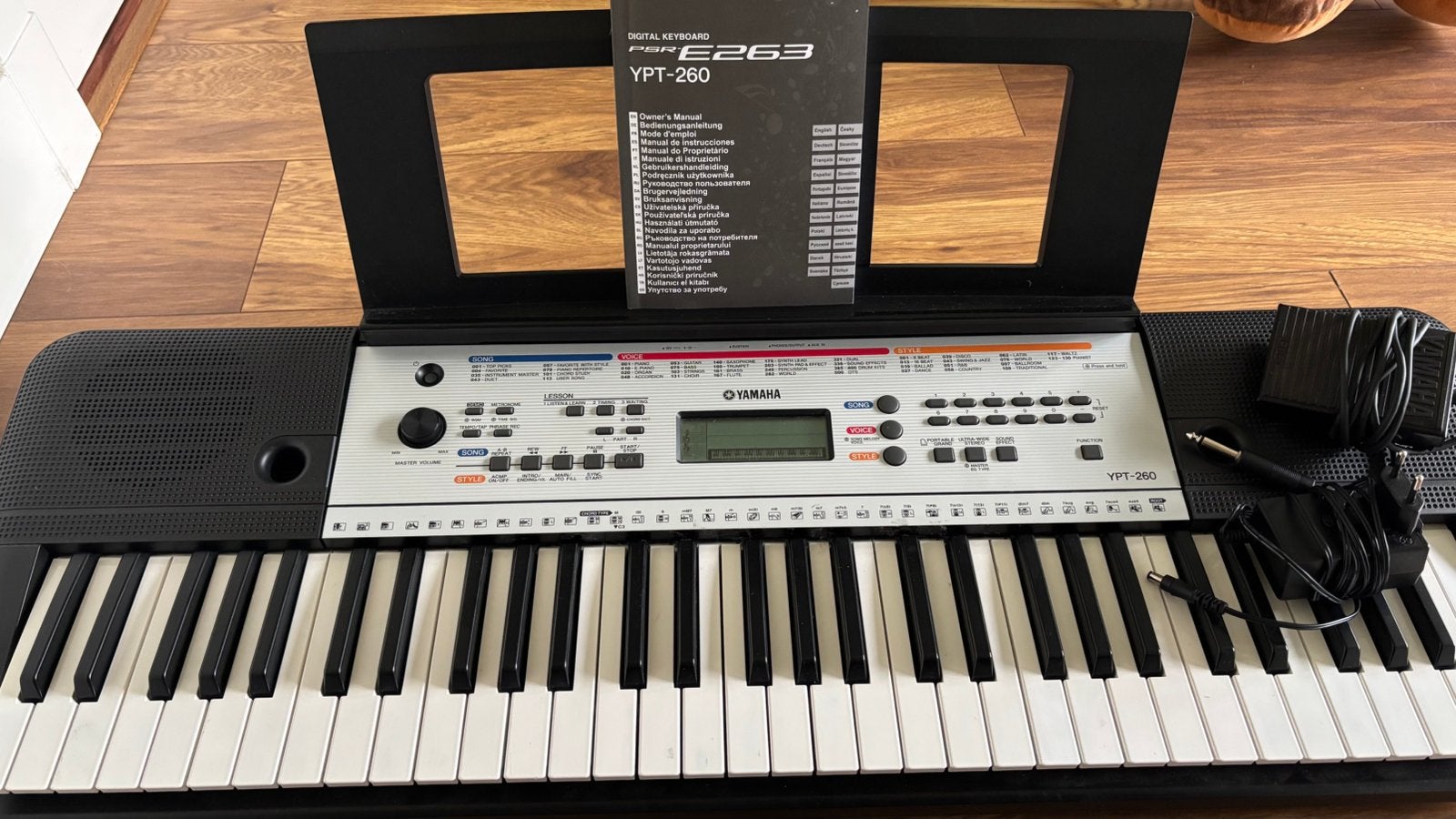 Yamaha YPT-260 met voetschakelaar (Yamaha FC5), Muziek en Instrumenten, Keyboards, Ophalen, Zo goed als nieuw, 61 toetsen, Yamaha