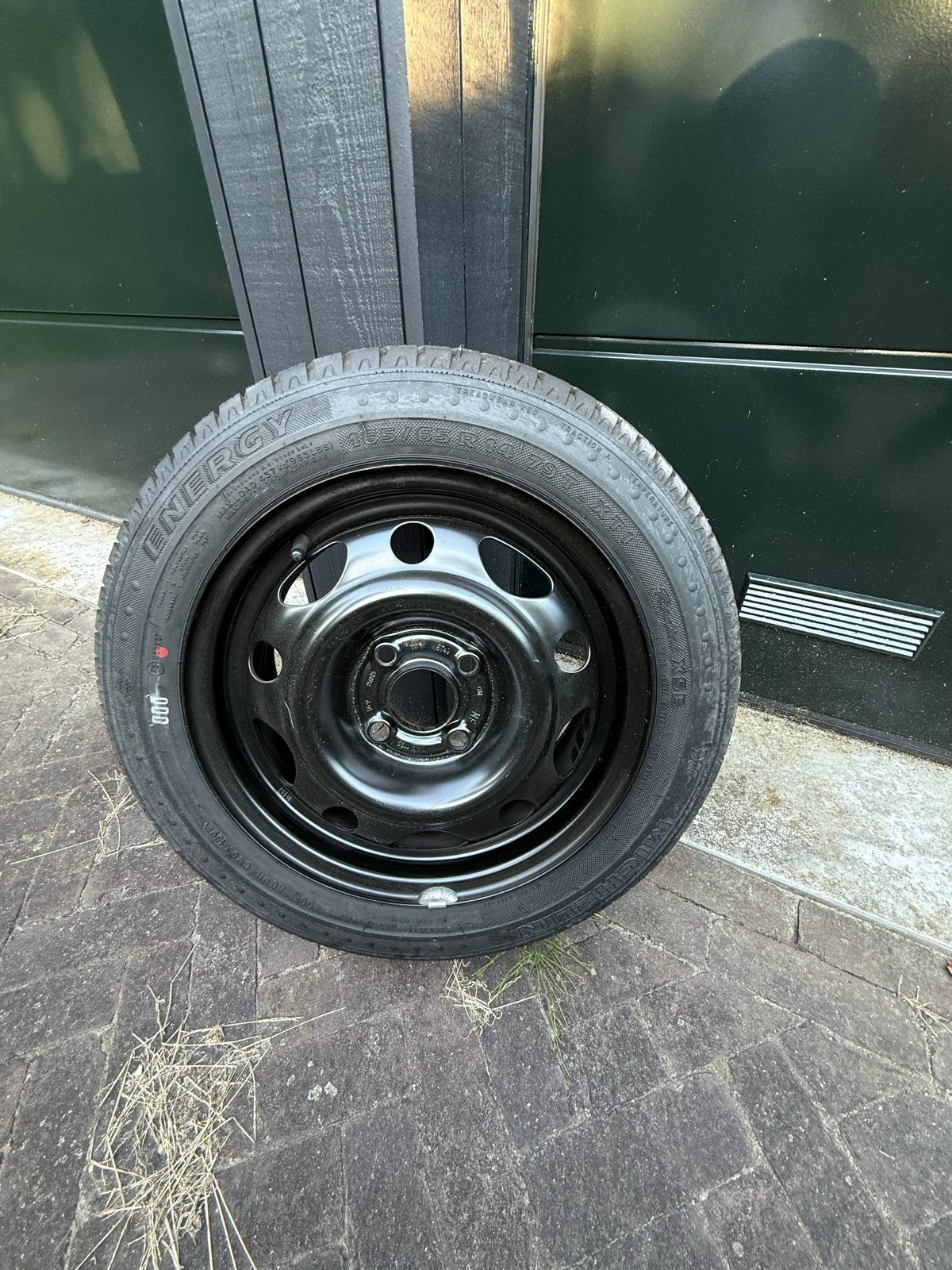 Nieuwe velg met nieuwe Michelin Energy 165/65 R14 79T- XT  1, 14 inch, Gebruikt, Banden en Velgen, Ophalen of Verzenden