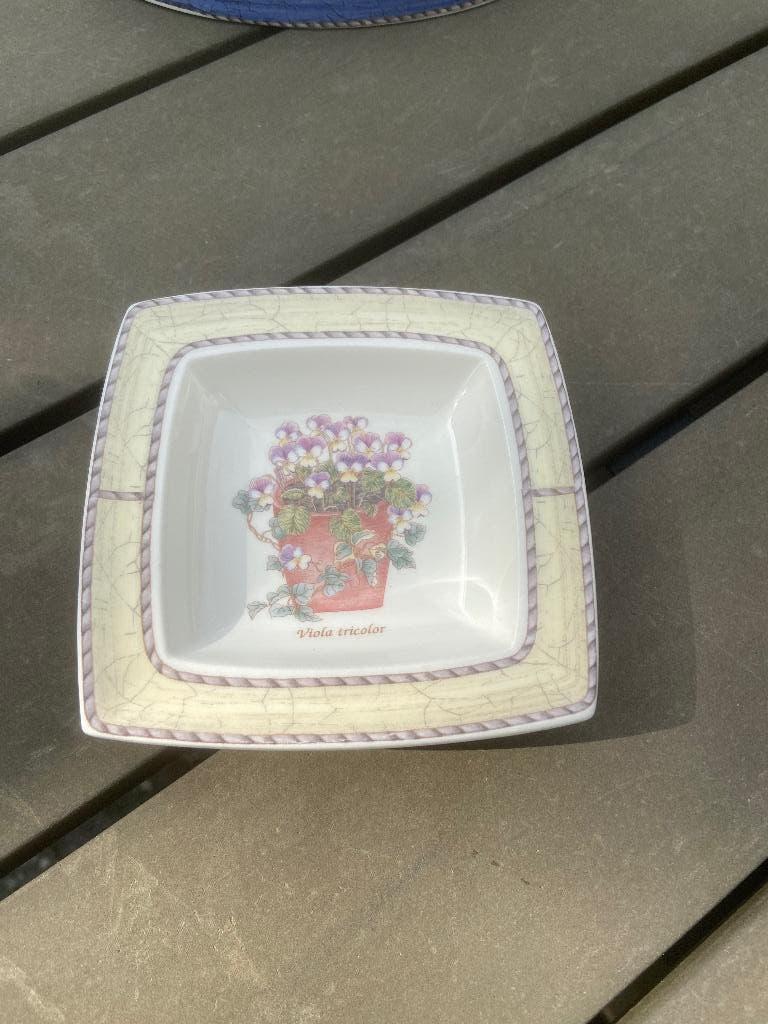 Wedgwood, Sarah’s Garden, Overige typen, Ophalen of Verzenden, Zo goed als nieuw, Wedgwood