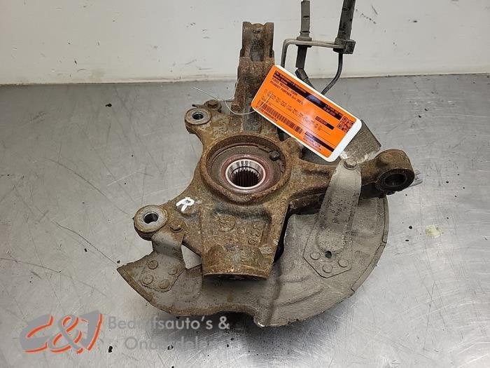 Fusee rechts-voor van een Peugeot Partner, Gebruikt, -, -, Ophalen of Verzenden