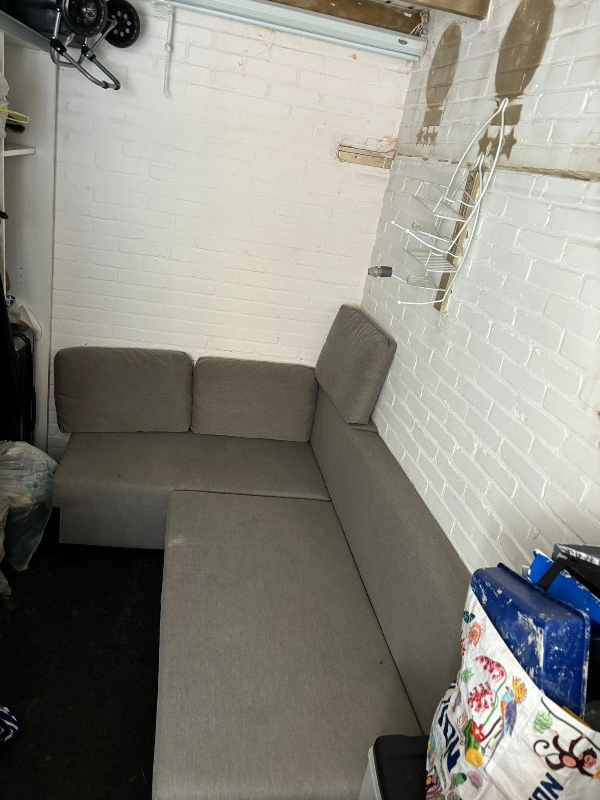IKEA slaapbank - Weinig gebruikt, geen huisdieren, Ophalen of Verzenden, Gebruikt, Grijs