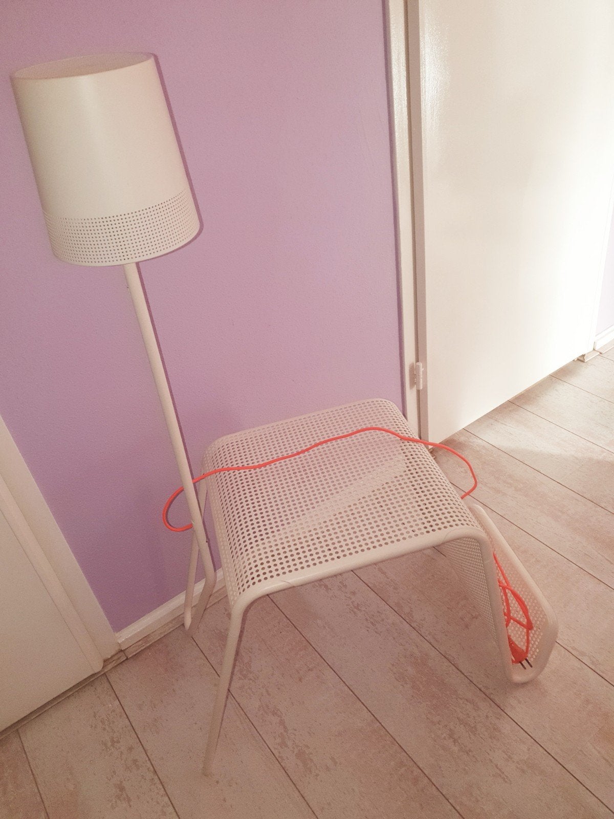 Nachtkastje of bijzettafel design by tomek rygalik ikea, Ophalen, Zo goed als nieuw, Metaal of Aluminium