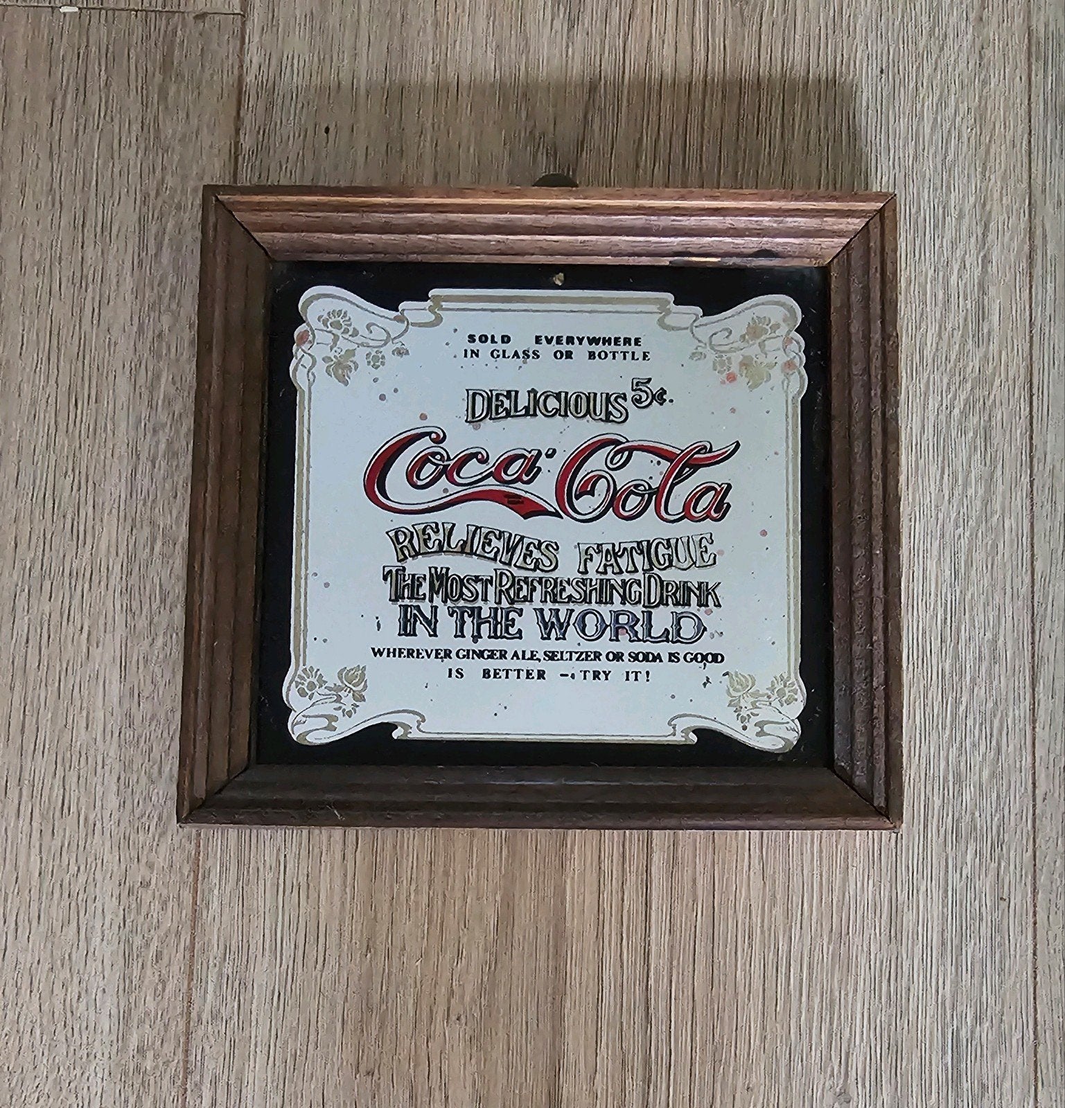 Vintage Coca-Cola Reclamebord in Houten Lijst, Ophalen of Verzenden, Gebruikt, Reclamebord