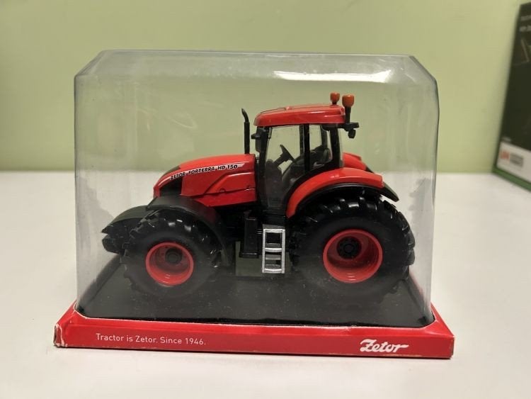 Miniatuur Zetor trekker, Ophalen of Verzenden, Nieuw