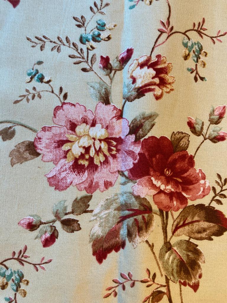 Linnen katoen Engelse Balmoral lap stof met bloemen, Hobby en Vrije tijd, Stoffen en Lappen, 120 cm of meer, Beige, Nieuw, Ophalen of Verzenden