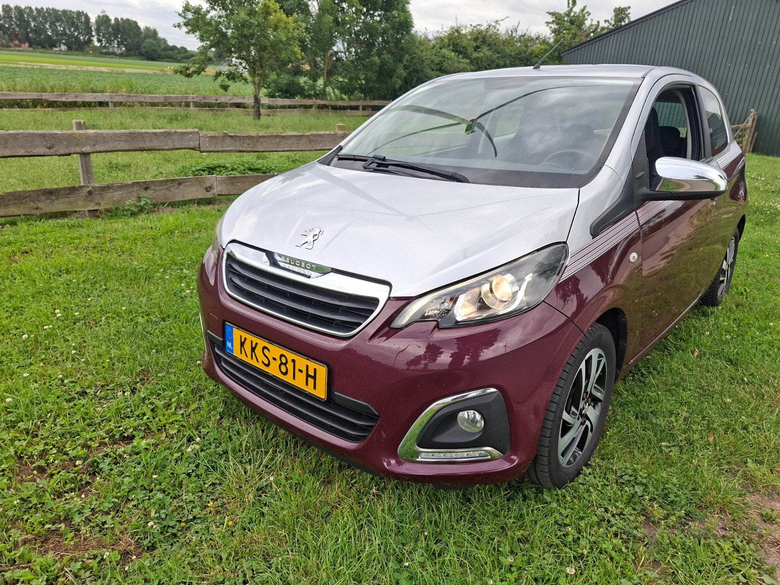 Peugeot 108 1.0 12V E-vti 68PK 3DR 2014, Auto's, Peugeot, Voorwielaandrijving, Stof, Overige kleuren, 4 stoelen