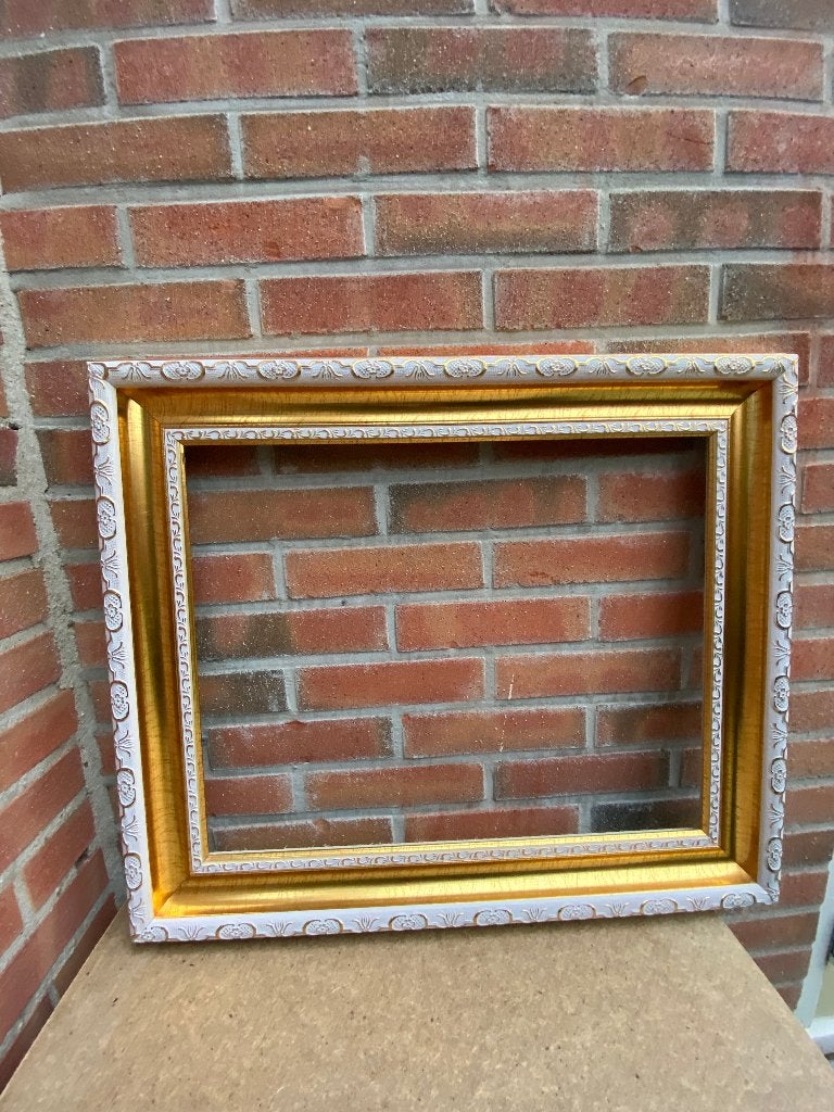 prachtig schilderij of spiegellijst binnenmaat 40x50cm, Huis en Inrichting, Ophalen of Verzenden, Zo goed als nieuw, Hout, Schilderijlijst