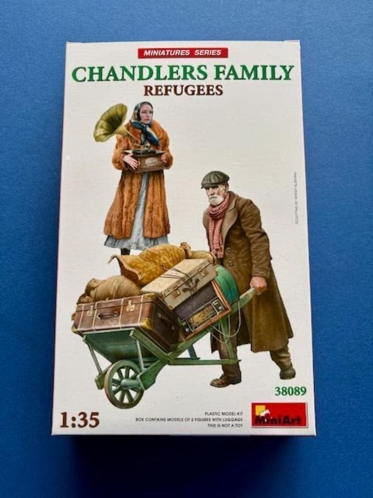 MiniArt	38089	Chandler's Family Refugees	1/35, Verzenden, Nieuw, 1:35 tot 1:50