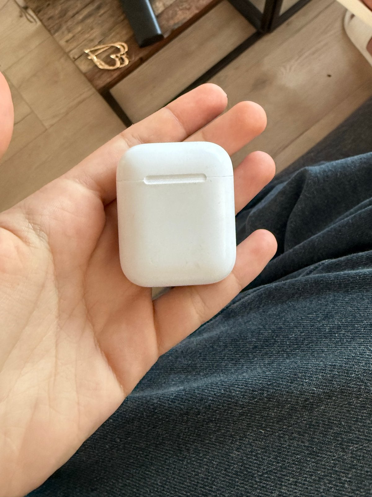 Apple AirPods 2 Oplaadcase (alleen case), Ophalen of Verzenden, Gebruikt, Overige typen, Apple