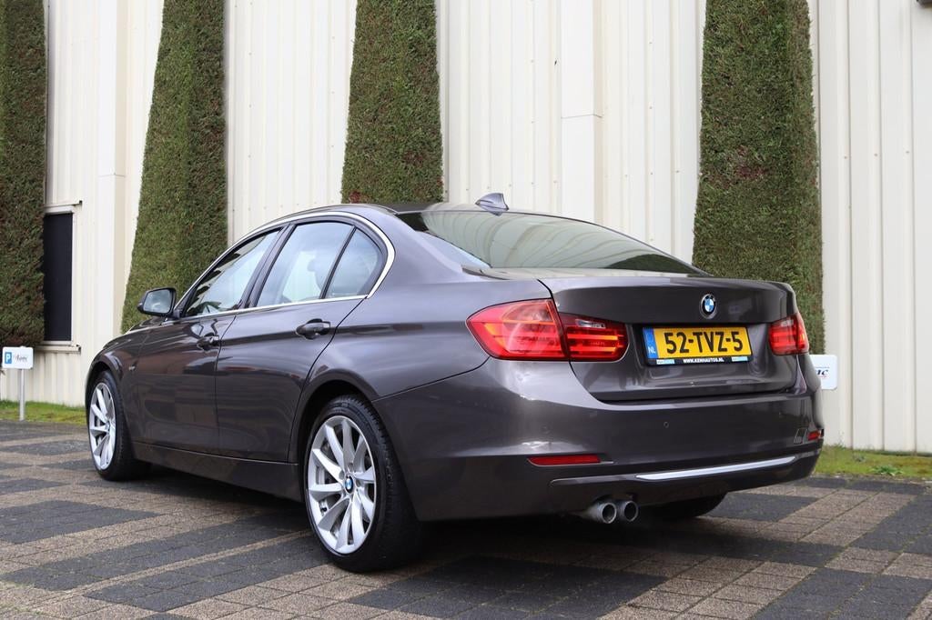 BMW 3-serie 328i High Executive AUTOMAAT, LEDER, NAVI, ECC,, Automaat, Achterwielaandrijving, Gebruikt, Beige