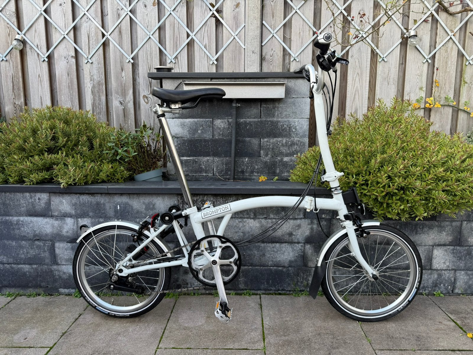 Zeer nette Brompton vouwfiets 6 versnellingen uit 2021, Fietsen en Brommers, Fietsen | Vouwfietsen, Brompton, 16 tot 18 inch, Versnellingen