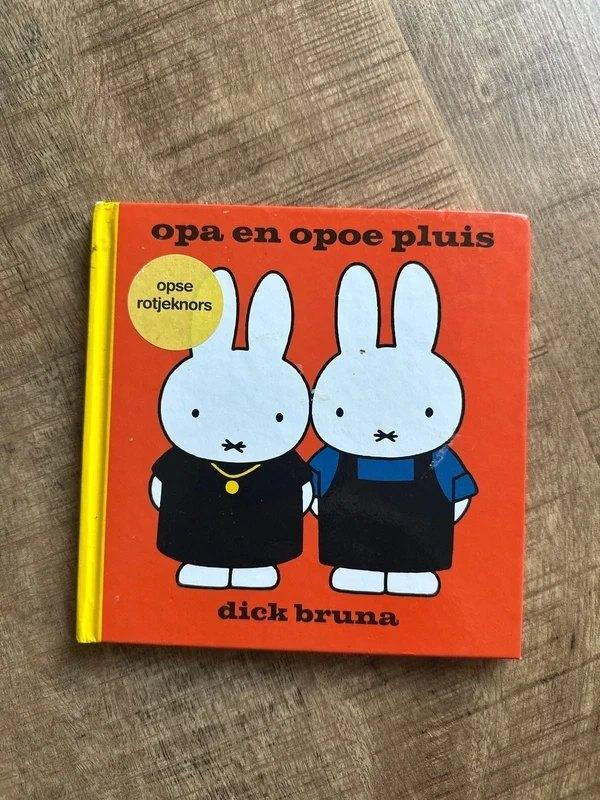 Opa en opoe pluis, Ophalen of Verzenden, Gelezen, 3 tot 4 jaar